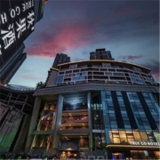 打卡江北嘴，周末暑期中秋不加价！重庆秋果酒店 惠选大床房2晚套餐（含双早+双人下午茶）