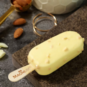 MAGNUM 梦龙 和路雪 梦龙 白巧克力口味 冰淇淋家庭装 65g*4支