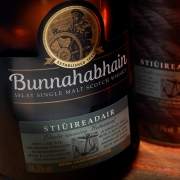 布纳哈本（Bunnahabhain）海洋之舵单一麦芽苏格兰威士忌 700ml