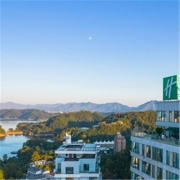 闭眼买：高性价比！江浙周边游！千岛湖假日酒店 高级房2晚不可拆+双早+亲子项目2份 TJ