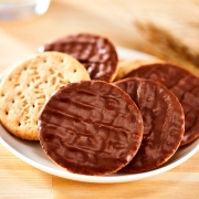 英国进口 麦维他（Mcvitie's）全麦粗粮酥性巧克力味消化饼干 6袋分享装199.8g 代餐饼干 春季小食 进口零食
