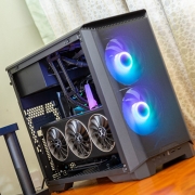 追风者(PHANTEKS) P200A 全金属迷你ITX电脑小机箱(散热防尘,280/240水冷排/配2x风扇/ATX电源/竖装显卡)