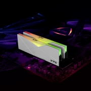威刚XPG 龙耀 D50 DDR4 3600 16G*2  釉白电竞RGB内存条