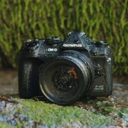 奥林巴斯（OLYMPUS）E-M1 Mark III EM1三代 微单相机 数码相机 微单机身 星空自动对焦 手持高像素拍摄10099元