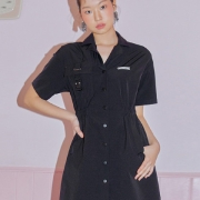 韩都衣舍 收腰连衣裙工装风