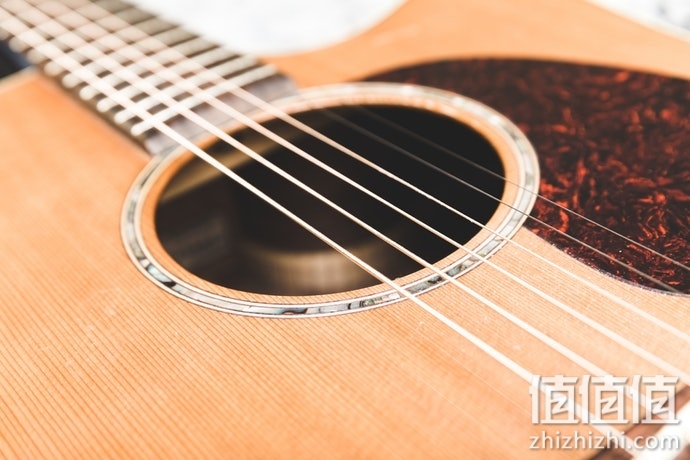 如何选择古典吉他？古典吉他选购指南