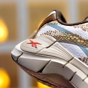 [JURASSIC WORLD联名]Reebok锐步官方2022新款ZIG跑步鞋HQ6263