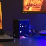 西部数据（Western Digital）2TB 游戏移动固态硬盘（PSSD） WD_BLACK D50 存储 扩展坞 雷电接口