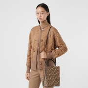 博柏利 BURBERRY 奢侈品 女士马勒棕小号专属标识环保帆布水桶包 80268251