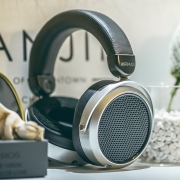 头领（HiFiMAN） HE400se开放式平板振膜全尺寸头戴护耳式耳机有线hifi发烧游戏音乐大耳 HE400SE
