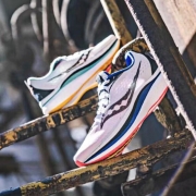 Saucony索康尼跑鞋运动鞋男子高端比赛竞速跑鞋Endorphin Speed啡速2 S20688 白兰红机甲配色 41