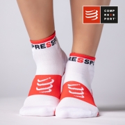 COMPRESSPORT跑步训练袜 透气排汗运动袜健身飞盘运动透气马拉松袜 黑色 T2 39-41
