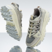 FILA 斐乐 FUSION系列 女士 厚度摩登运动鞋 T12W111101 36.5-38.5码