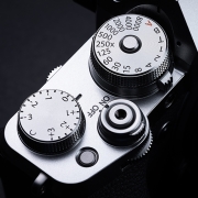 富士（FUJIFILM）X-T4/XT4 微单相机 套机（16-80mm) 2610万像素 五轴防抖 视频强化 续航增强 银色