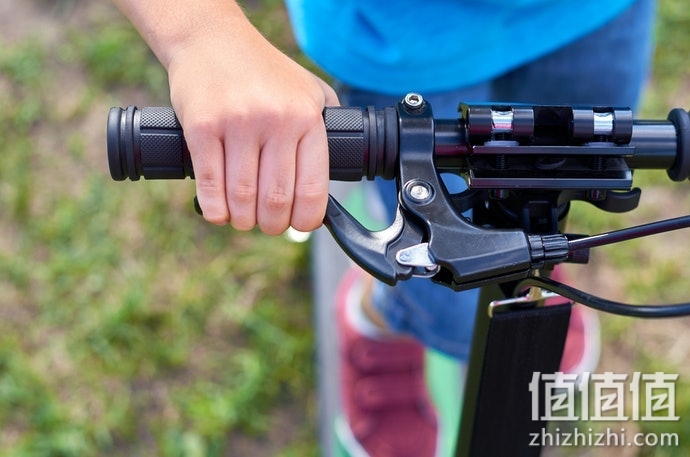 如何选择电动滑板车？电动滑板车选购指南
