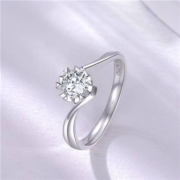 双11预告、31日20点：CHOW TAI SENG 周大生 女士18K钻石戒指 
4分 A0AC0158
