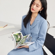 Chiu·Shui 秋水伊人 622101D320411061  女士知性OL西装式连衣裙 S-XL