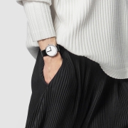 三宅一生（ISSEY MIYAKE）手表男38mm白表盘皮革表带情侣款简约石英女士手表深泽直人 SILAP002