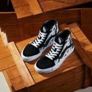 VANS 范斯 SK8-Hi 女子运动板鞋 VN0A2XSBWHT