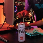 可口可乐（Coca-Cola） 律动方块 元宇宙可乐无糖可口可乐 Coca-Cola零度汽水碳酸饮料 330*12罐装