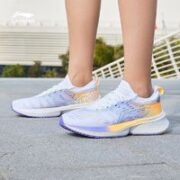 LI-NING 李宁 飞电Discovery 女子竞速跑鞋  ARMS016
