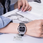 卡西欧(Casio)手表G-SHOCK金属复古小方块防水运动男表 女款方块GM-S5600-1