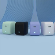 FREEPORT PD20W 可折叠快充充电头