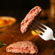 青草家 安格斯谷饲牛肉饼 100g*10片 赠汉堡胚