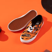 10日20点！VANS 范斯 Authentic 中性运动帆布鞋 VN0A5KRDORA