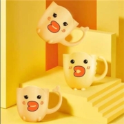 天猫U先:多多沃 婴儿刷牙杯 趣味卡通 1个