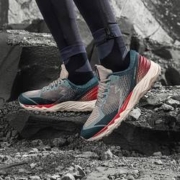 361° 国际线系列  672142219F-1 Yushan2 男子跑鞋