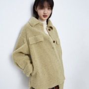 URBAN REVIVO 女士毛绒外套 YL44R1GN2000