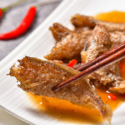 恋食记 带鱼罐头 罐装五香鱼罐头熟食海鲜罐头即食刀鱼香辣黄花鱼茄汁鲭鱼沙丁鱼饭菜方便速食下酒菜 精选五香带鱼罐头100g*1罐