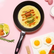 美的喆物不粘煎锅平底锅家用煎饼煎蛋牛排锅具28CM大号电磁炉专用燃气通用 28CM 红色 CJ28Fry301