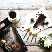 亚马逊销冠！80颗 Lindt瑞士莲 Lindor系列 70%特浓黑巧克力 1kg