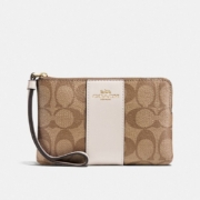 蔻驰COACH【官方直供】奢侈品女士小号手拿包卡其配白色PVC配皮F58035IMDJ8