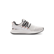安德玛（UNDERARMOUR）Charged女子印花休闲鞋运动鞋女鞋3023483 白色100 35.5
