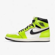 AIR JORDAN 1 Retro High OG 复刻男子运动鞋 555088