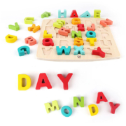 Hape(德国)儿童早教启蒙玩具大写字母立体拼图幼儿园玩教具字母认知拼板男孩女孩节日礼物 3岁+ E1551