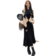PLUS会员：FOURDATRY 女士秋冬季套装 毛衣+半裙