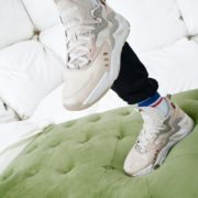 adidas阿迪达斯官方neo BLAZEON男子中帮休闲篮球运动鞋 浅粉/浅灰/白 41(255mm)