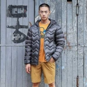 Marmot 土拨鼠 highlander 700蓬鹅绒男士轻薄款连帽羽绒服 V79403