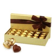 Le conté 金帝 榛子浆心形巧克力18粒 金色礼盒装￥9.80 比上一次爆料降低 ￥9.1
