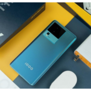 最强中端性能机，iQOO Neo7 SE“香”在哪里