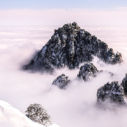 冬韵黄山 黄山山顶多家酒店通兑1晚观日出云海＋双人晚餐&早餐