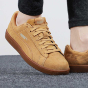 25日10点、限尺码：PUMA 彪马 女子运动板鞋 38555001