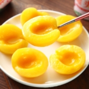 18号10点、限1000件、聚划算百亿补贴：西瓜味的童话 砀山黄桃罐头 425g*2