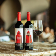 西班牙原瓶进口，Torre Oria 奥兰 小红帽干红葡萄酒750mL*2瓶 赠高脚酒杯*2+海马刀+礼袋