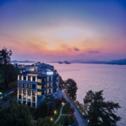 杭州voco千岛湖阳光大酒店 高级房/豪华景观房2晚不可拆套餐（含双早+迷你吧+骑行券+鱼头券等）