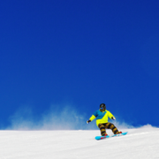 含正餐，滑雪娱雪两不误！长白山万达国际度假区9店2晚通兑（含早+温泉+滑雪+水乐园等）